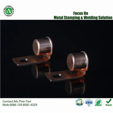 Kobberhætte og sikringsterminalkontakt